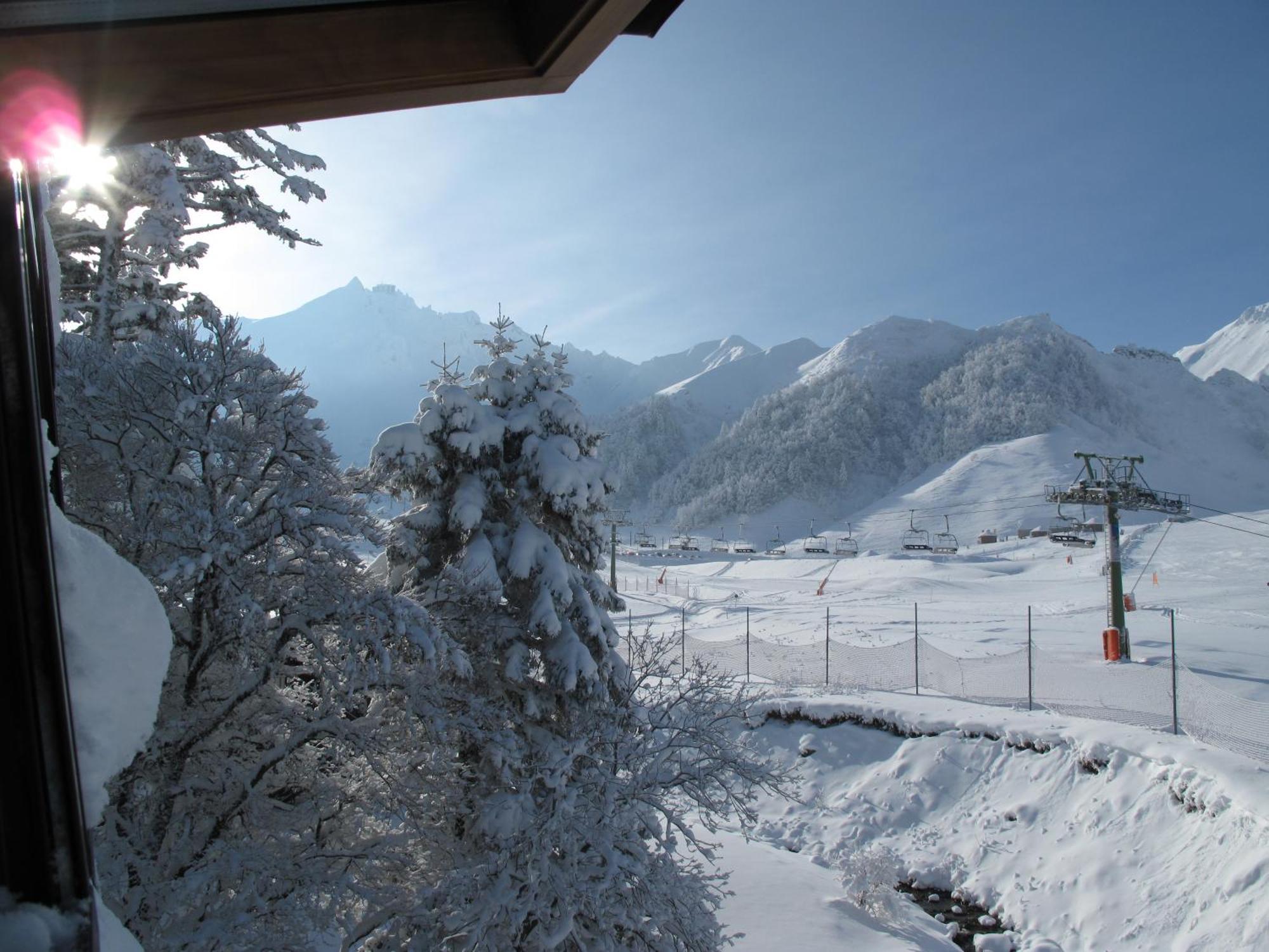 Gite-Hotel Le P'Tit Cham Le Mont-Dore Exteriör bild